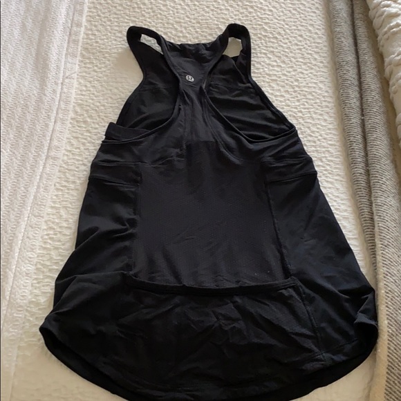 Lululemon size 6 black tank - Picture 4 of 4